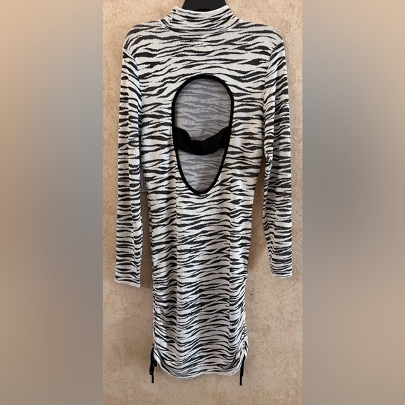 Bold Elements Womens Long Sleeve Animal Sweater Dress - Picture 5 of 8